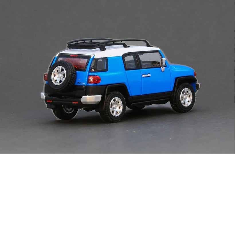Stance Hunters x Model 1 1/64 Toyota FJ Cruiser XJ10 Voodoo Blue LHD  C33192