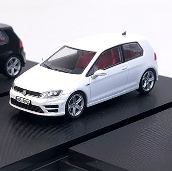 PREORDER ZOOM 1/64 Golf R MK7 - Pearl White (Approx. Release Date: JUNE 2024 and subject to the manufacturer's final decision)