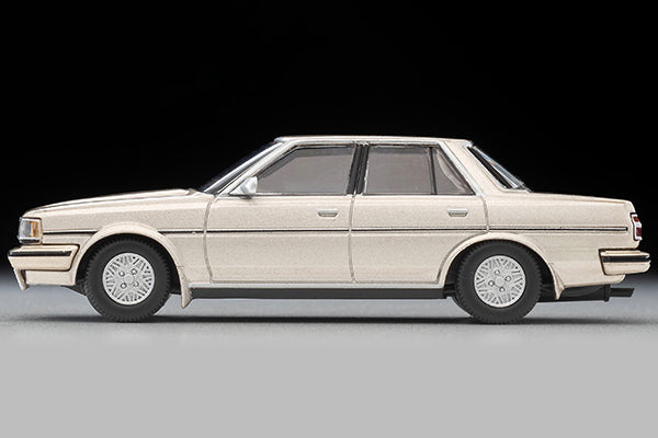 TOMYTEC TLVN 1/64 Toyota Cresta Super Lucent Twin Cam 24 (Beige) 1986 LV-N137c