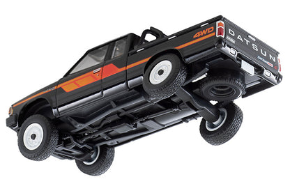 TOMYTEC TLVN 1/64 Datsun Truck 4WD King Cab AD (Black) LV-N320a