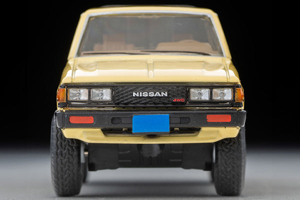TOMYTEC TLVN 1/64 Nissan Truck 4X4 King Cab (Yellow) North American Specification LV-N321a