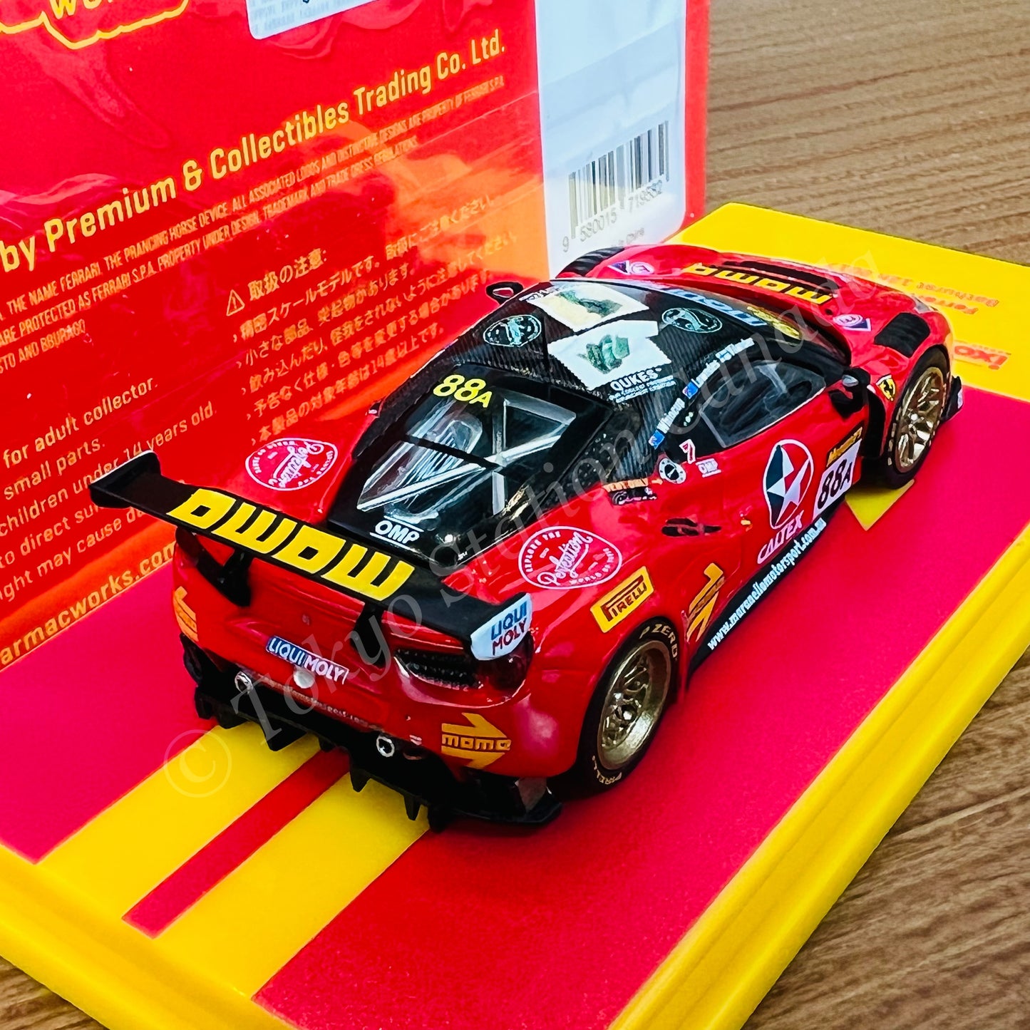 TARMAC WORKS HOBBY64 1/64 Ferrari 488 GT3 Bathurst 12 Hour 2017 Lowndes / Whincup / Vilander T64-072-17BH88