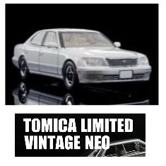PREORDER TOMYTEC TLVN 1/64 LV-N 1998 LEXUS LS400 WHITE/SILVER (Approx. Release Date : FEB 2026 subject to manufacturer's final decision)