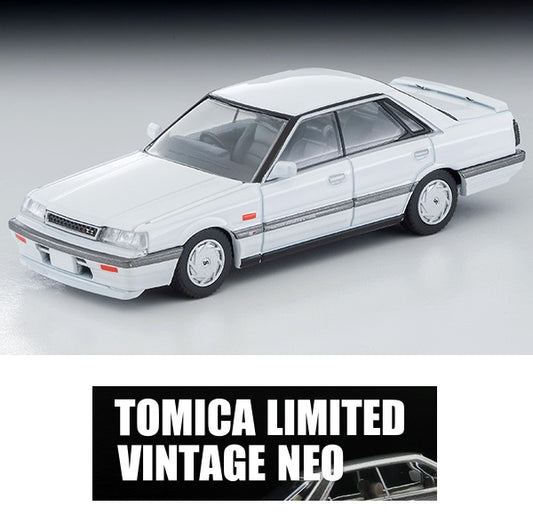 TOMYTEC TLVN 1/64 Nissan Skyline 4-door HT GT Passage Twin Cam 24V (White) 1987 LV-N301a