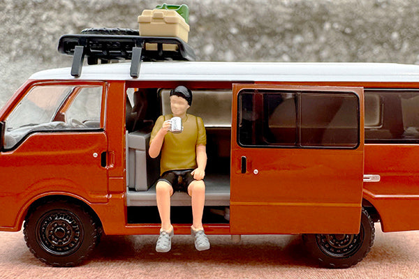 TOMYTEC TLVN 1/64 Mazda Bongo Brawny Van Custom Specification (Brown) Roof Carrier, Figure Included LV-N310d