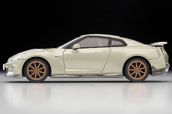 TOMYTEC TLVN 1/64 NISSAN GT-R Premium Edition T-spec 2024 model (Millennium Jade) LV-N316a