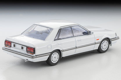 TOMYTEC TLVN 1/64 Nissan Skyline 4-door HT 1800 Passage (white) 1985 LV-N351a
