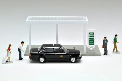 TOMYTEC Tomica Limited Vintage Neo Diocolle 64 04b Taxi stand (Toyota Crown Comfort included)