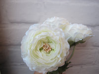 Artificial Flowers - Ranunculus off white (A-31841 011)