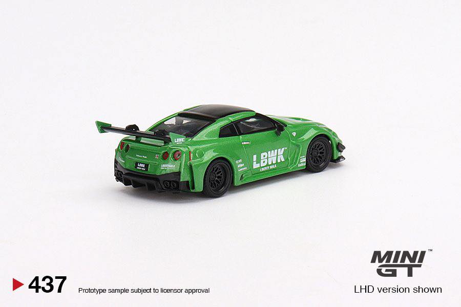 MINI GT 1/64 LB-Silhouette WORKS GT NISSAN 35GT-RR Ver.2 Apple Green MGT00437-L