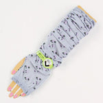 Arm Cover with Small Flower - Grey 827820