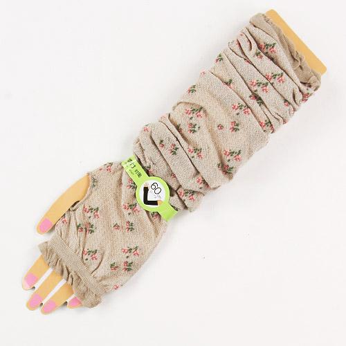Arm Cover with Small Flower - Beige 827820