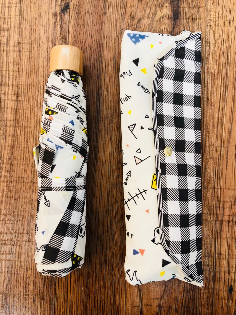 a.s.s.a Folding Umbrella with storage bag - Black Cat & Fish