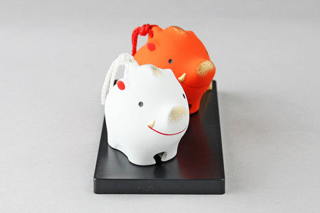 Double Pig Ornament with Display by Yakushigama