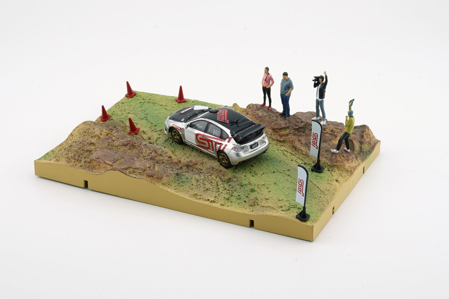 BM CREATIONS JUNIOR 1/64 Subaru 2009 IMPREZA WRX STI Rally with Grass Diorama RHD Christmas Version 64B0244