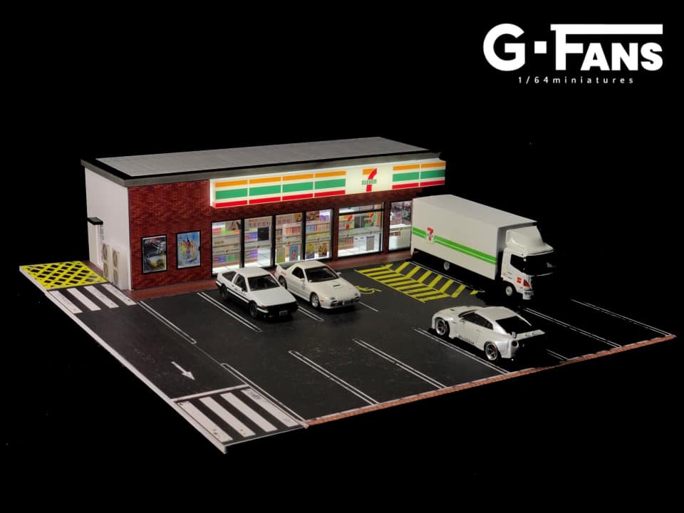 G-FANS 1/64 Diorama with LED Light 7-Eleven with Parking Lot 710020