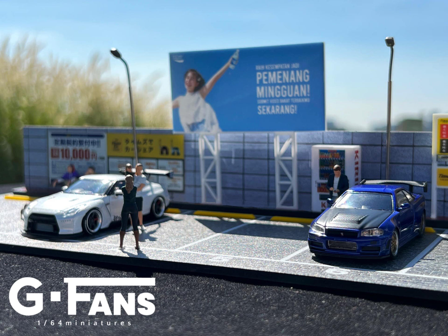 G-FANS 1/64 Diorama with LED Light Japanese Parking Lot 710028