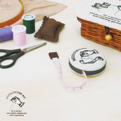 NEEDLEWORK  Measuring Tape K754