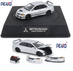 PEAKO 1/64 Mitsubishi 2006 Lancer Evolution IX Silver including a turntable display stand 63500