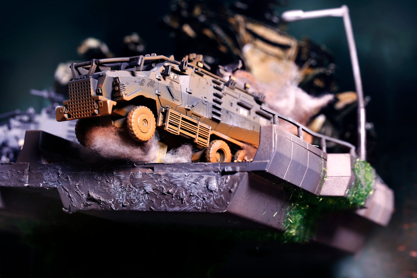 TINY 微影 明日戰記裝甲車 泥濘舊化連士兵人偶 Warriors of Future Armoured Vehicle Mud Weathered with Figure ATC65432