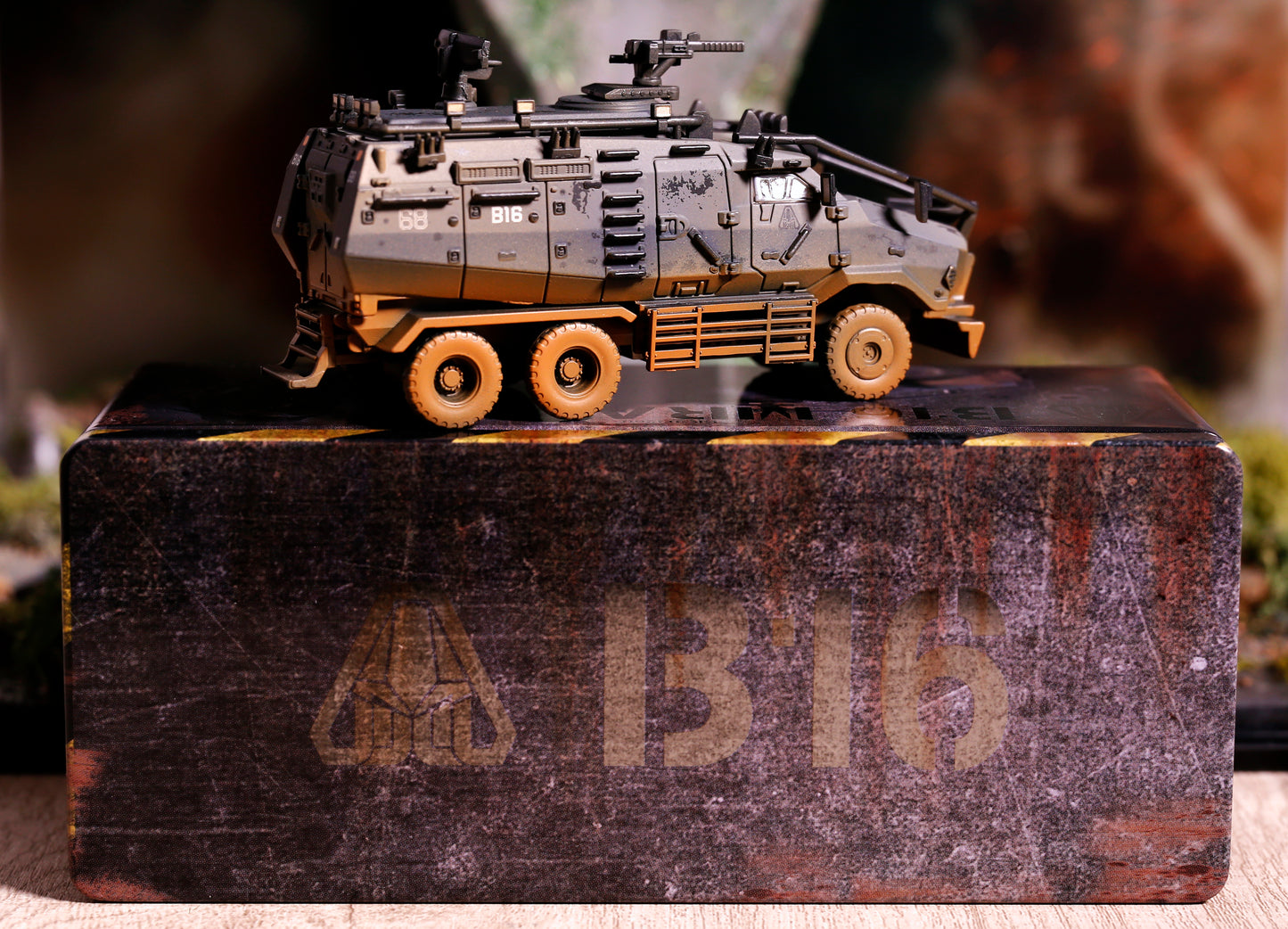 TINY 微影 明日戰記裝甲車 泥濘舊化連士兵人偶 Warriors of Future Armoured Vehicle Mud Weathered with Figure ATC65432