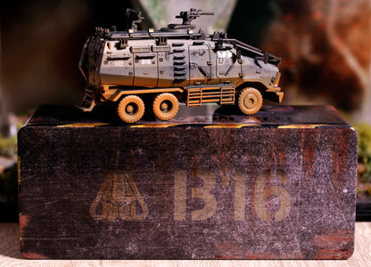 TINY 微影 明日戰記裝甲車 泥濘舊化連士兵人偶 Warriors of Future Armoured Vehicle Mud Weathered with Figure ATC65432