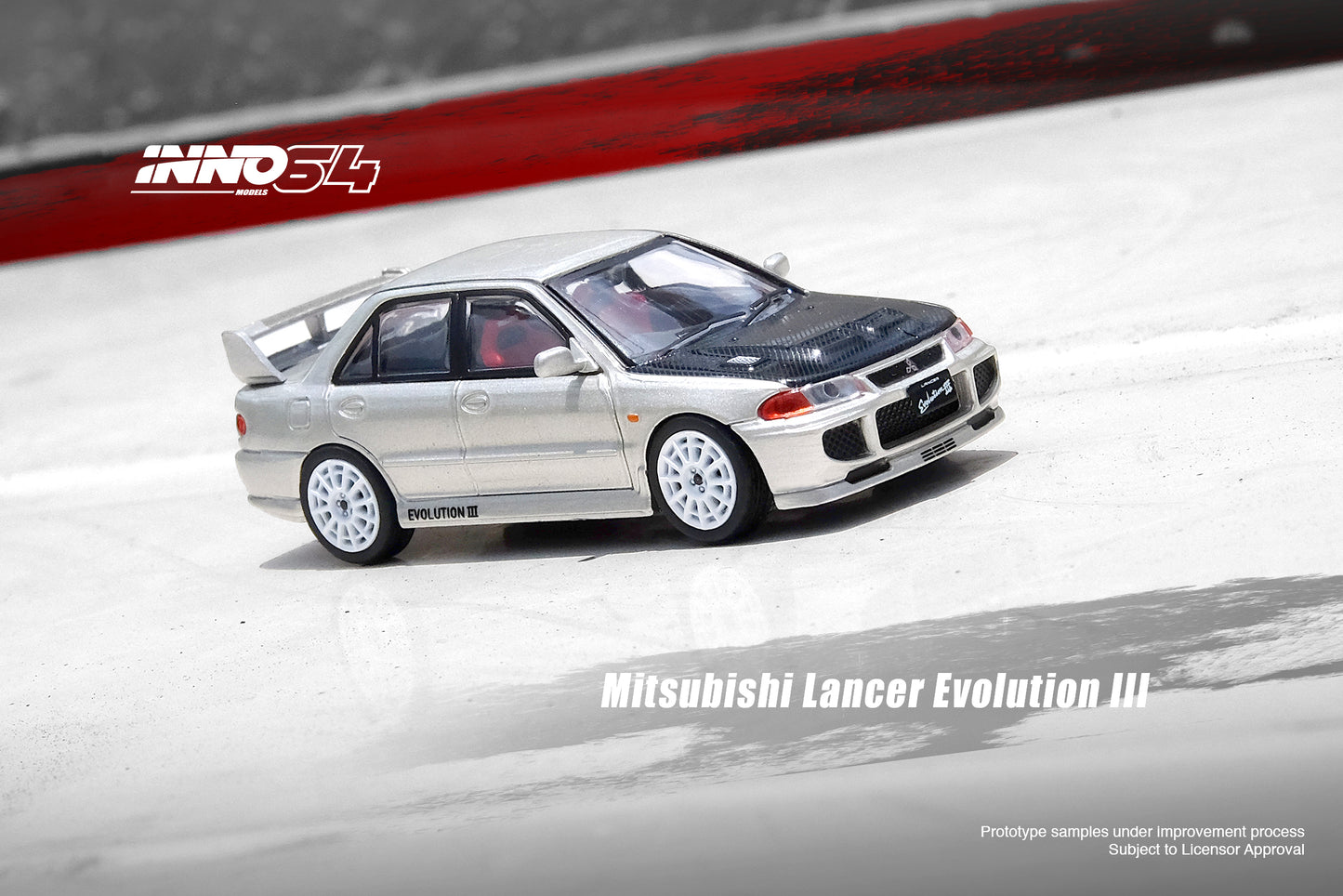 INNO64 1/64 MITSUBISHI LANCER EVOLUTION III Silver with Carbon Bonnet IN64-EVO3-SIL