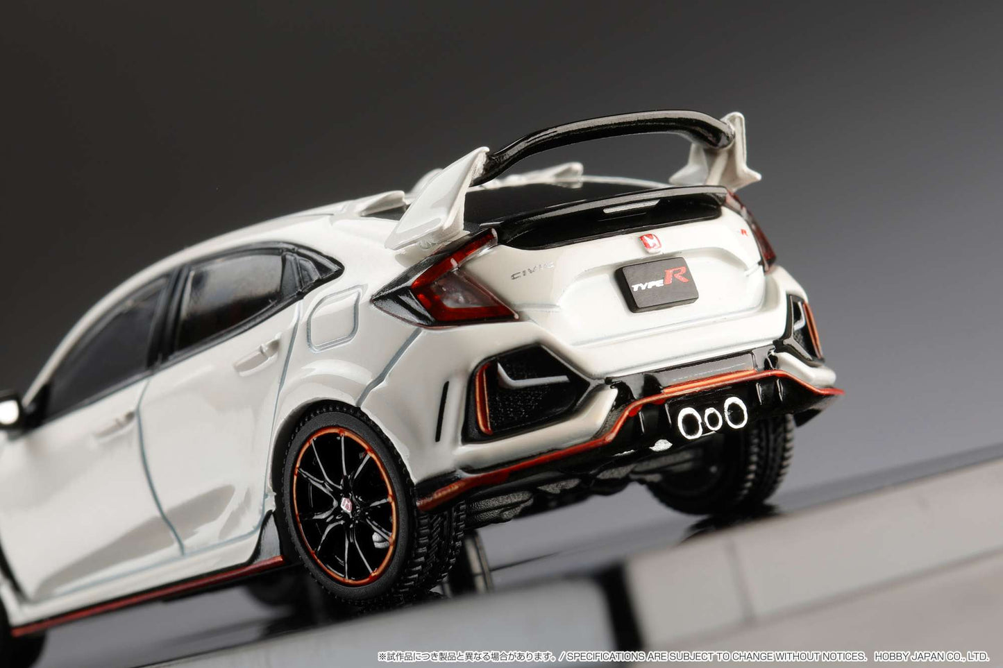 HOBBY JAPAN 1/64 Honda CIVIC TYPE R (FK8) 2020 with Engine Display Model Championship White HJ642055AW