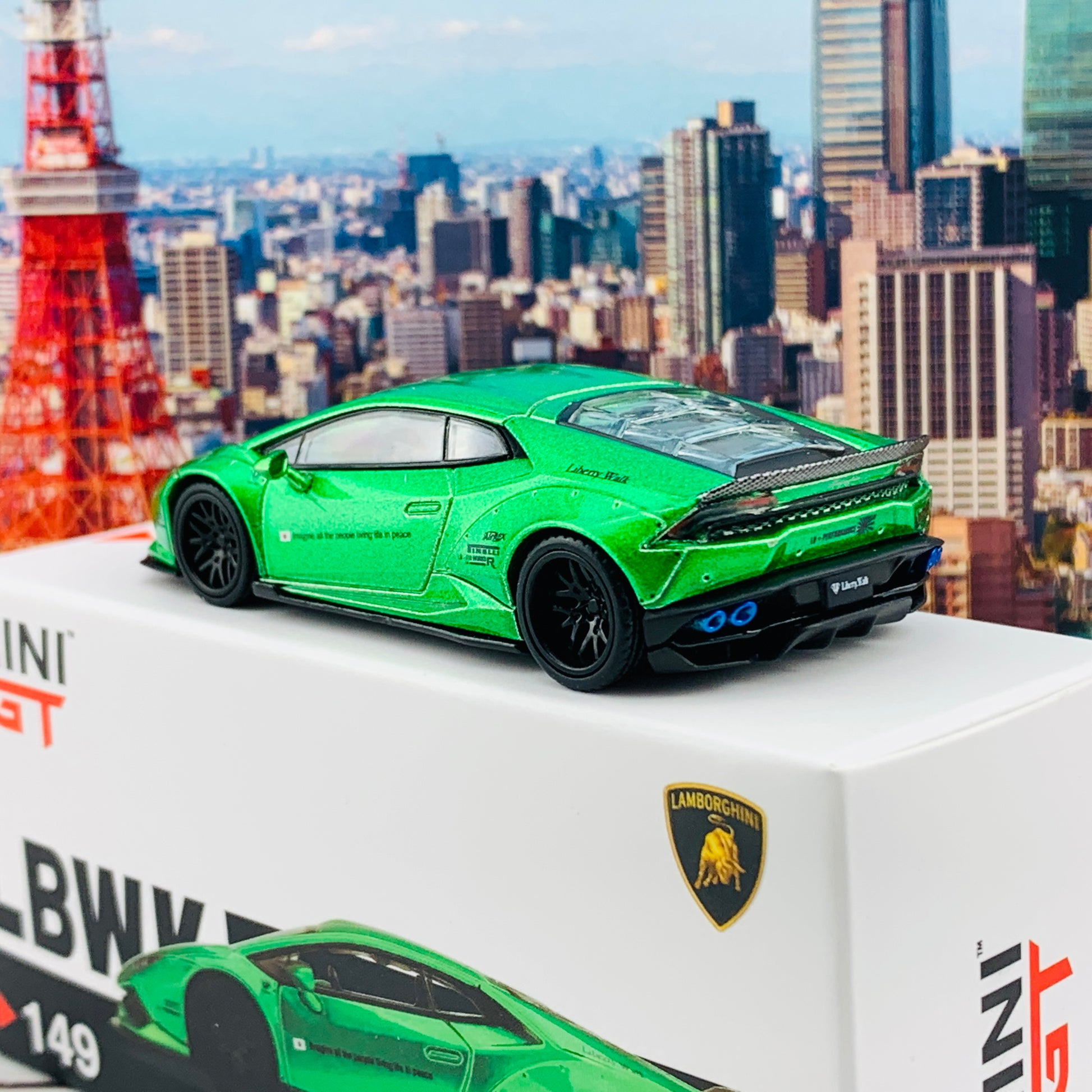 MINI GT 1/64 LB WORKS Lamborghini Huracan Version 2 Green LHD MGT00149-L 