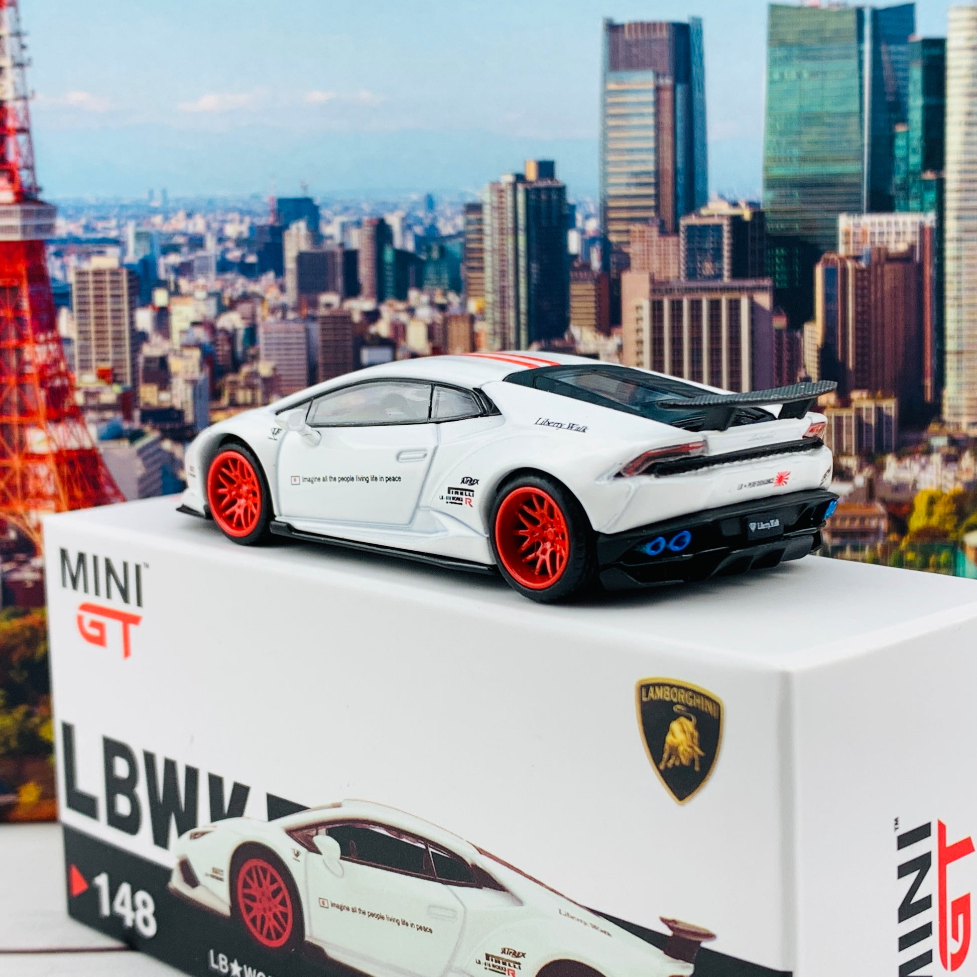 MINI GT 1/64 LB WORKS Lamborghini Huracan Version 1 White w/ Red Stripe LHD MGT00148-L