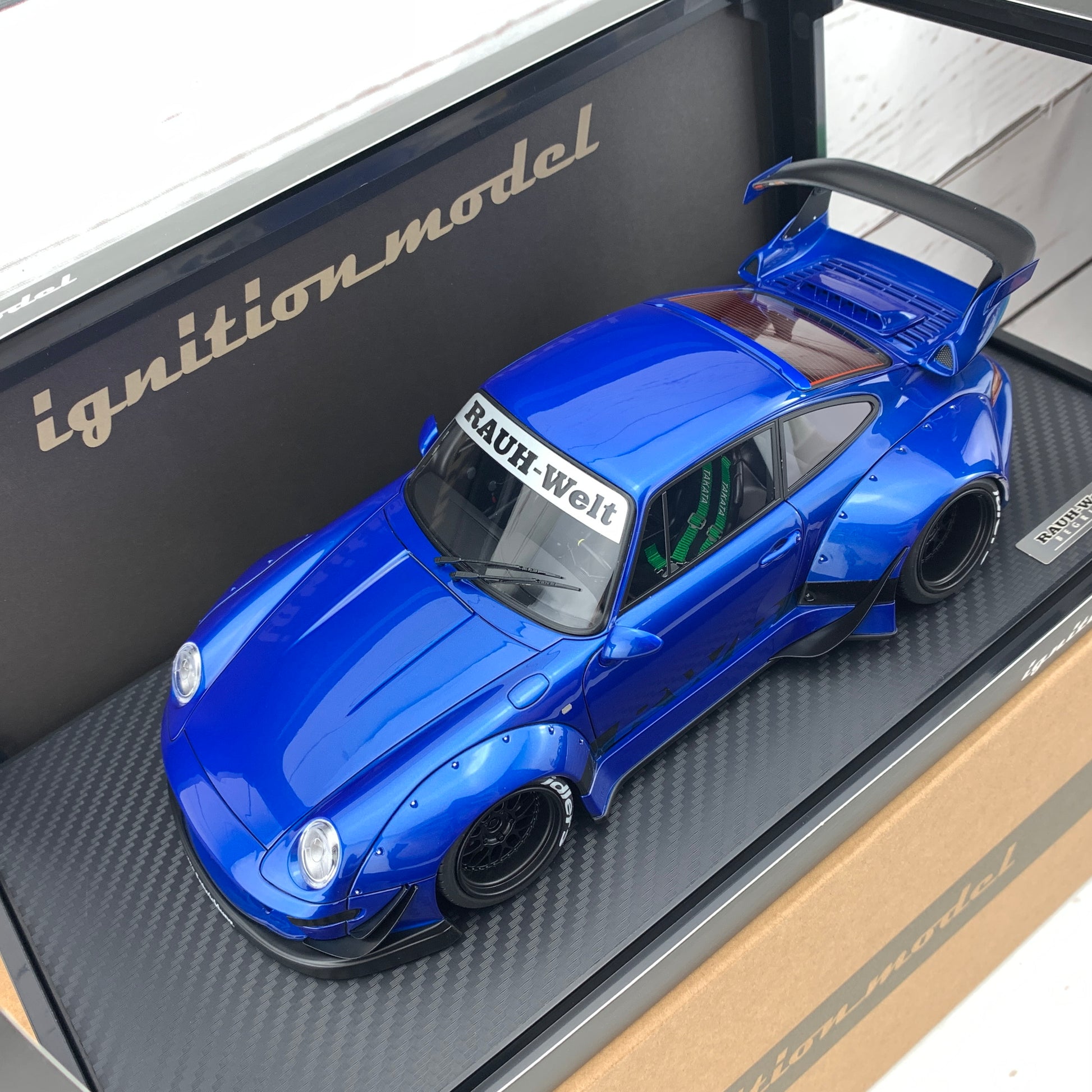 Ignition Model 1/18 RWB 993 Blue Metallic IG1955