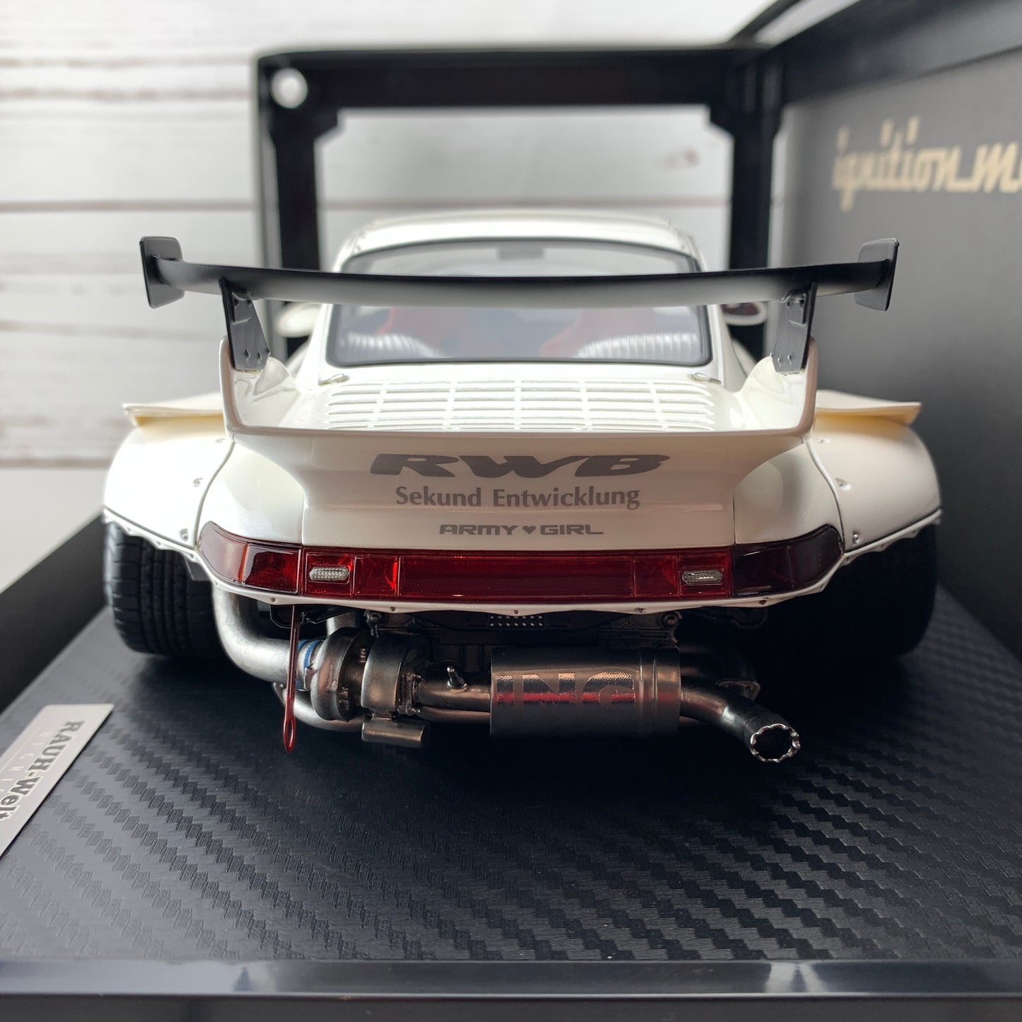 Ignition Model 1/18 RWB 993 Pearl White IG1961