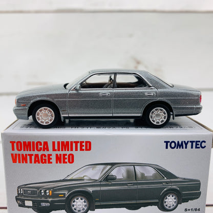 Tomica Limited Vintage Neo 1/64 Nissan Gloria Gran Turismo Ultima GREY (1991) LV-N183a