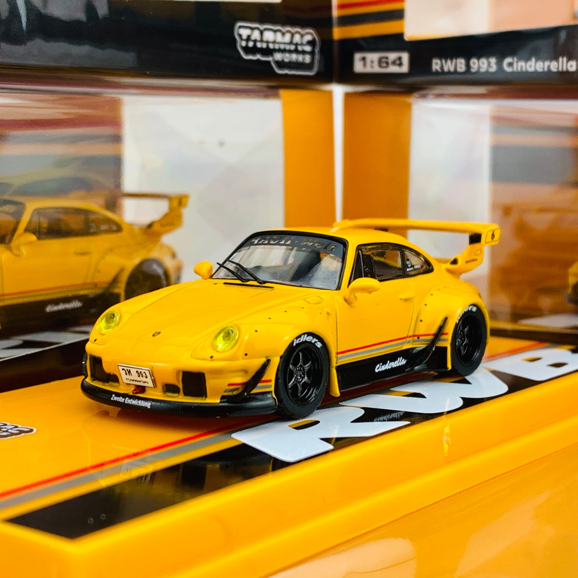 Tarmac Works 1/64 RWB 993 Cinderella T64-017-CA