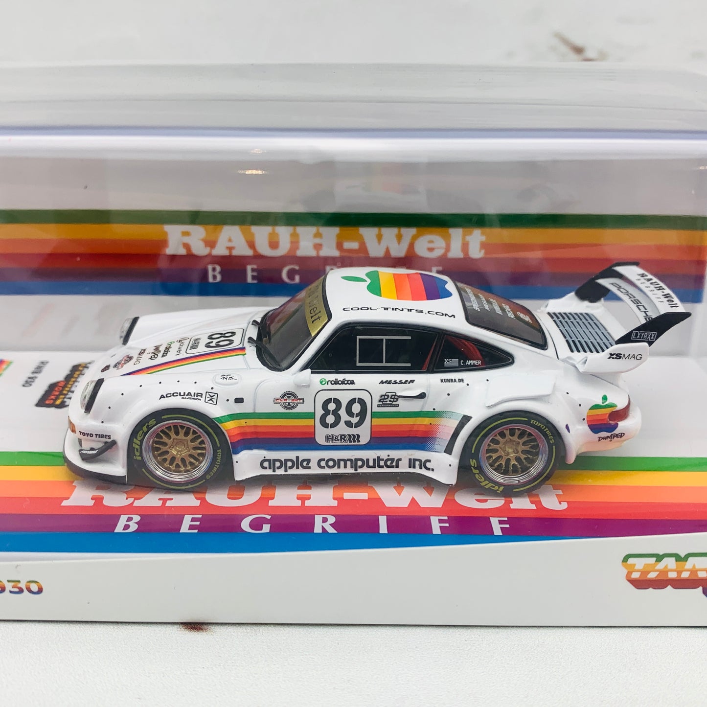 Tarmac Works 1/43 RWB 930 White Apple #89 Austria