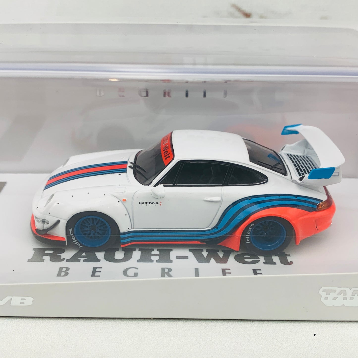 Tarmac Works 1/43 RWB 993 Martini *** Asia Special Edition - Limited to 480pcs *** T43-014-MAW