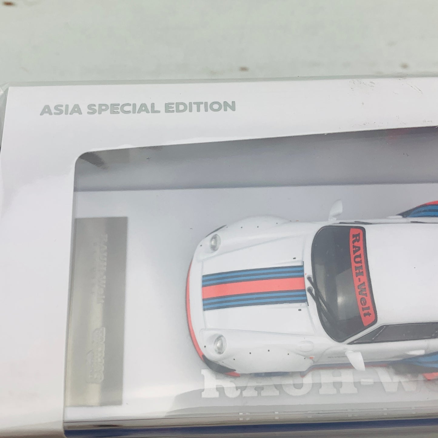 Tarmac Works 1/43 RWB 993 Martini *** Asia Special Edition - Limited to 480pcs *** T43-014-MAW