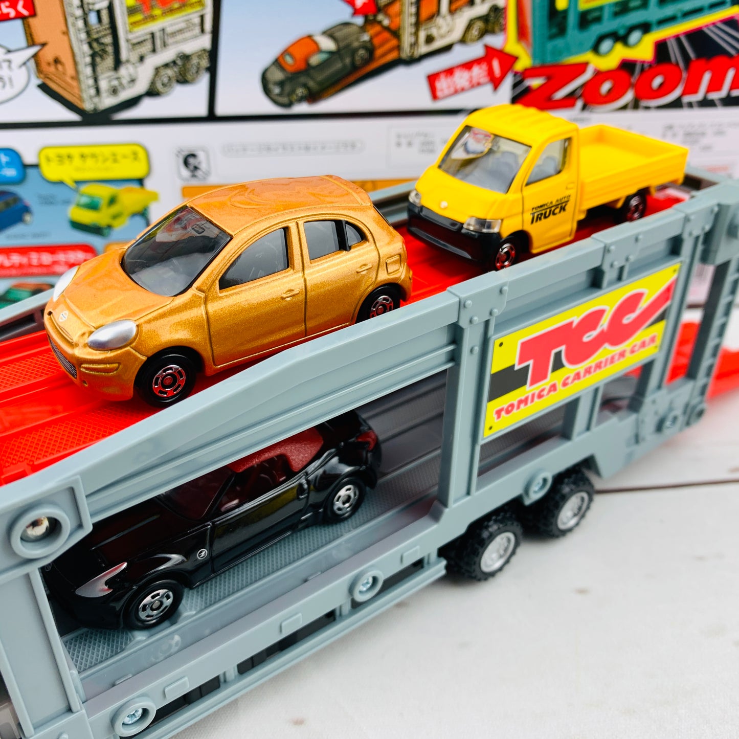 TOMICA Carrier Car Set 4904810423249