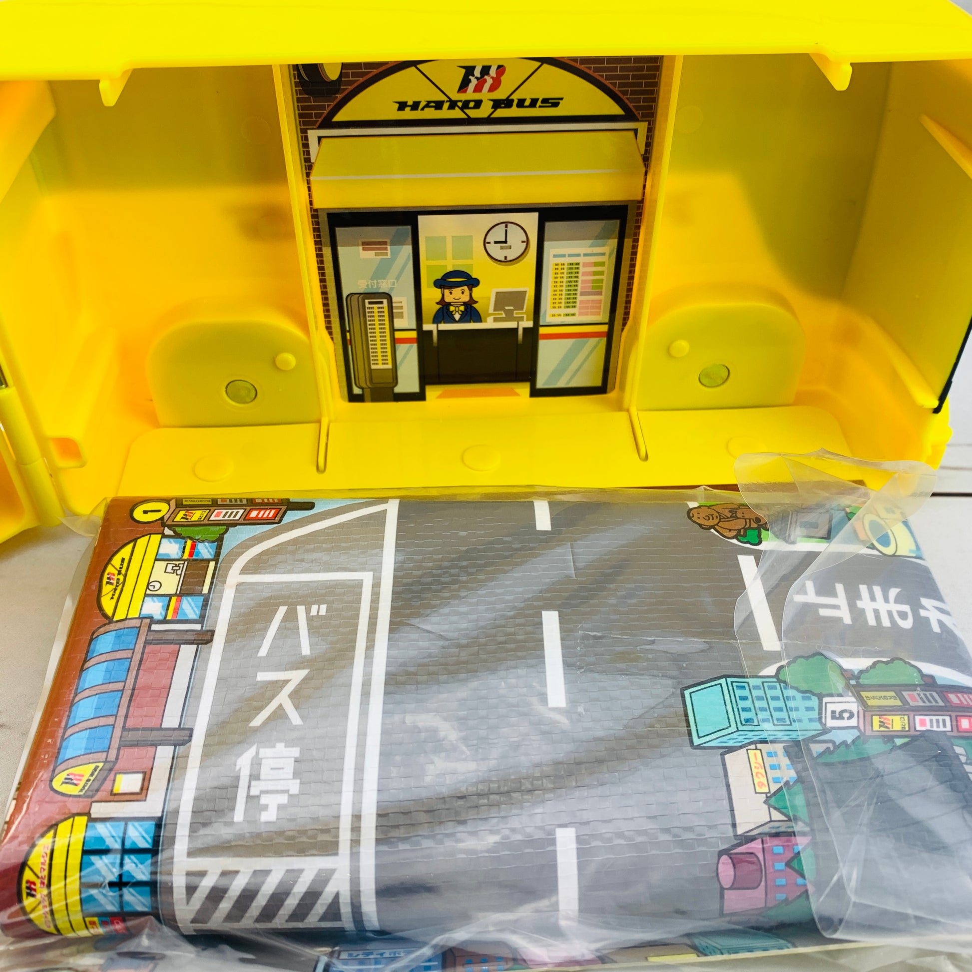 TOMICA HATO BUS Carrying Case 4904810155522