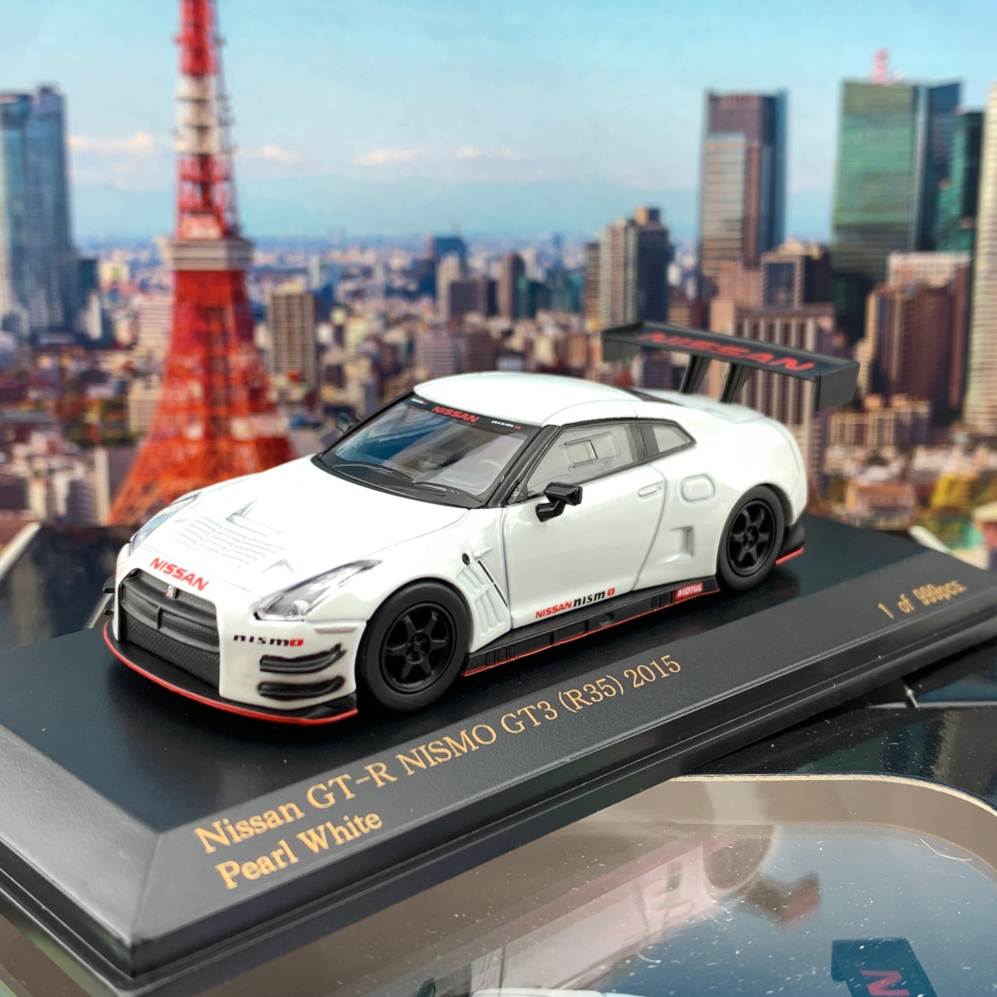 CAR-NEL 1/64 Nissan GTR Nismo GT3 R35 2015 Pearl White CN640019