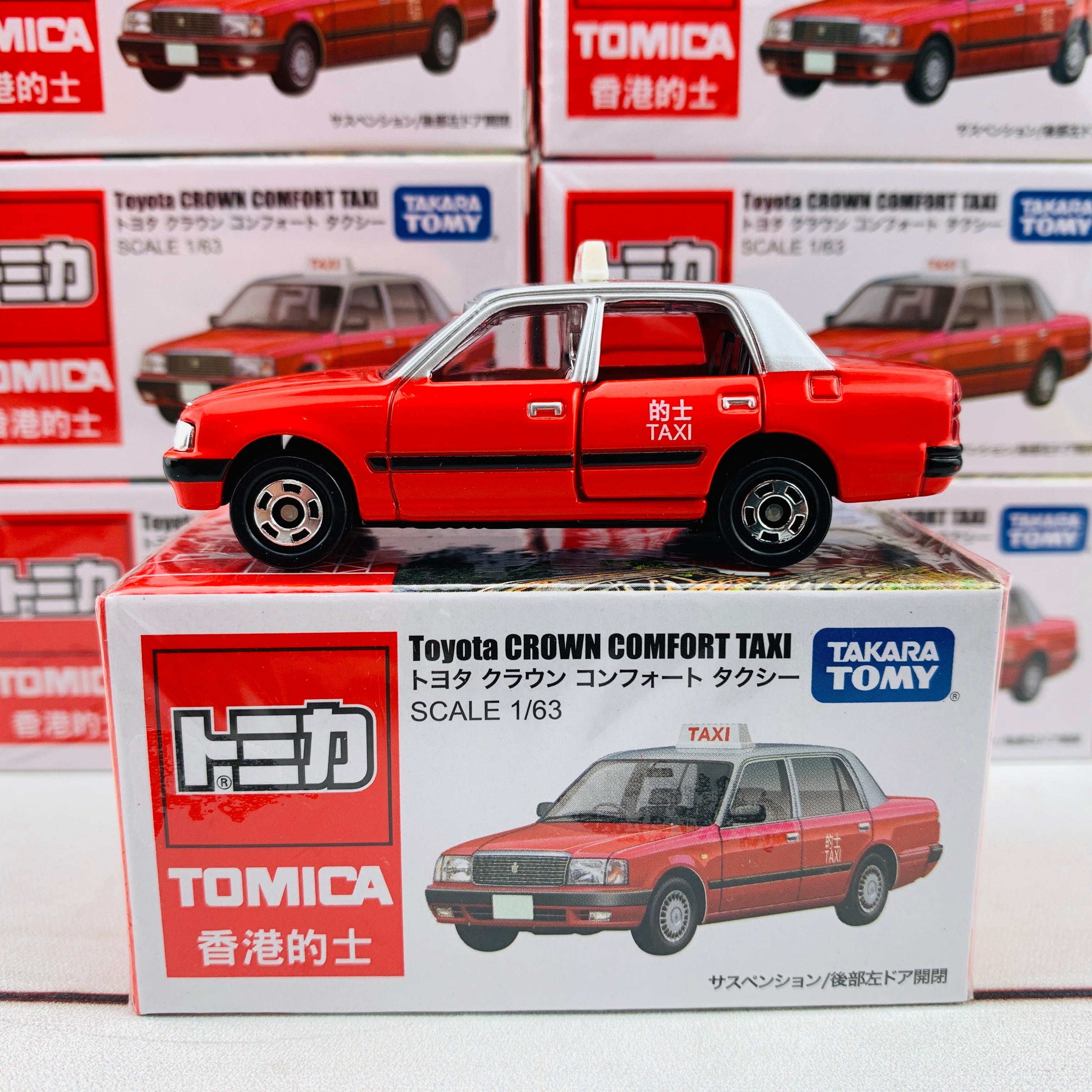 Tomica Toyota Crown Comfort Taxi RED (City) 香港的士 4904810453116