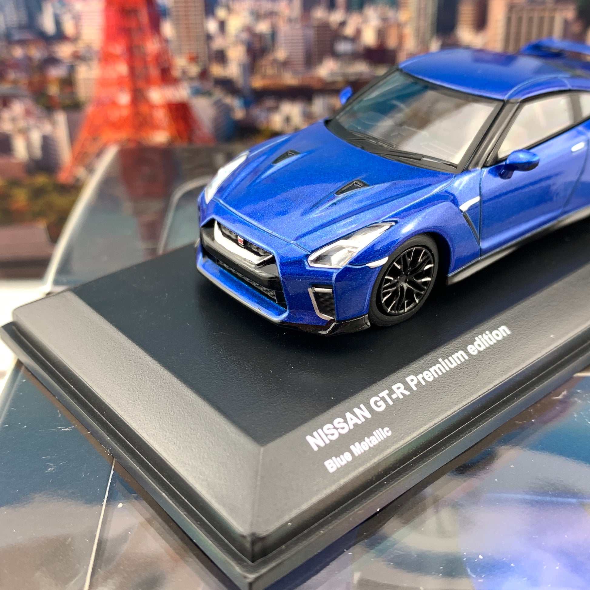 KYOSHO 1/64 NISSAN GTR Premium Edition Blue Metallic KS07067BL