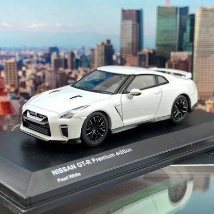 KYOSHO 1/64 NISSAN GTR Premium Edition Pearl White KS07067W