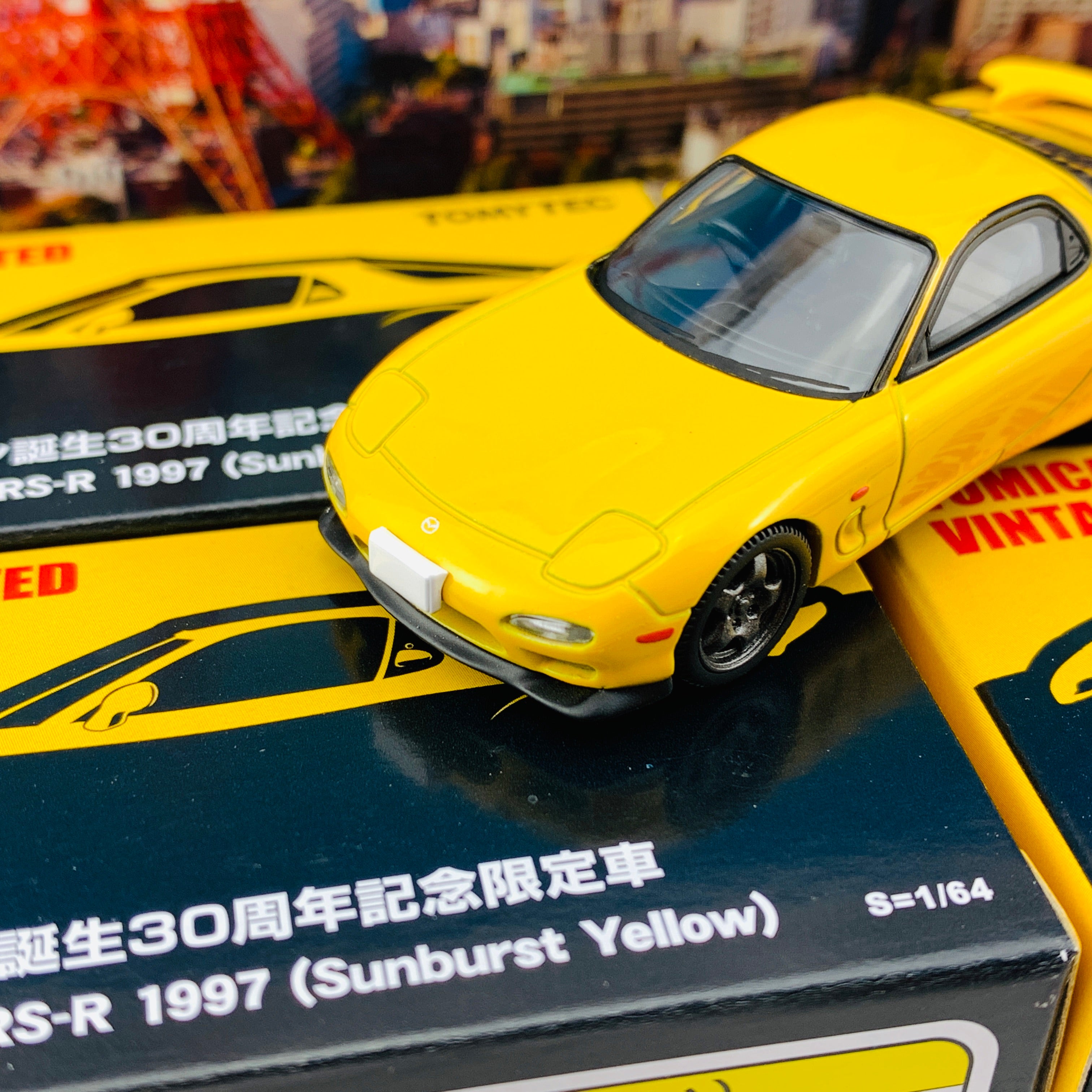 Tomica Limited Vintage Neo 1/64 Mazda RX7 Type RS-R 1997 (Sunburst