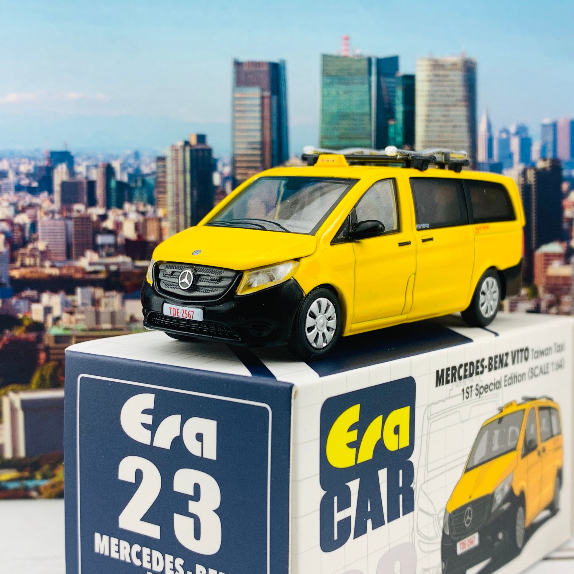 ERA CAR 23 1/64 Mercedes Benz Vito Taiwan Taxi 1ST Special Edition MB20VITRN17
