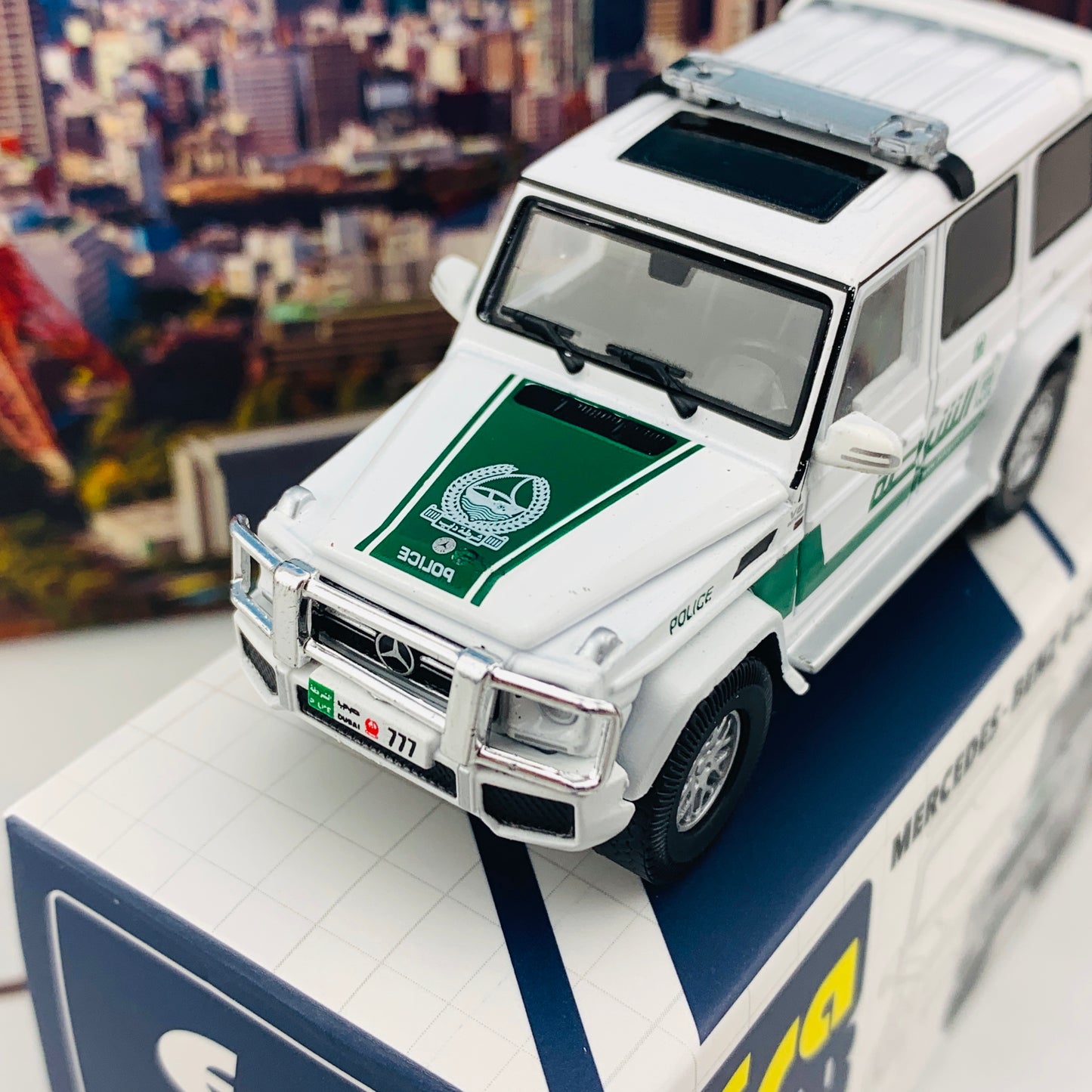 ERA CAR 26 1/64 Mercedes Benz G-Class Dubai Police Car MB204X4RN26