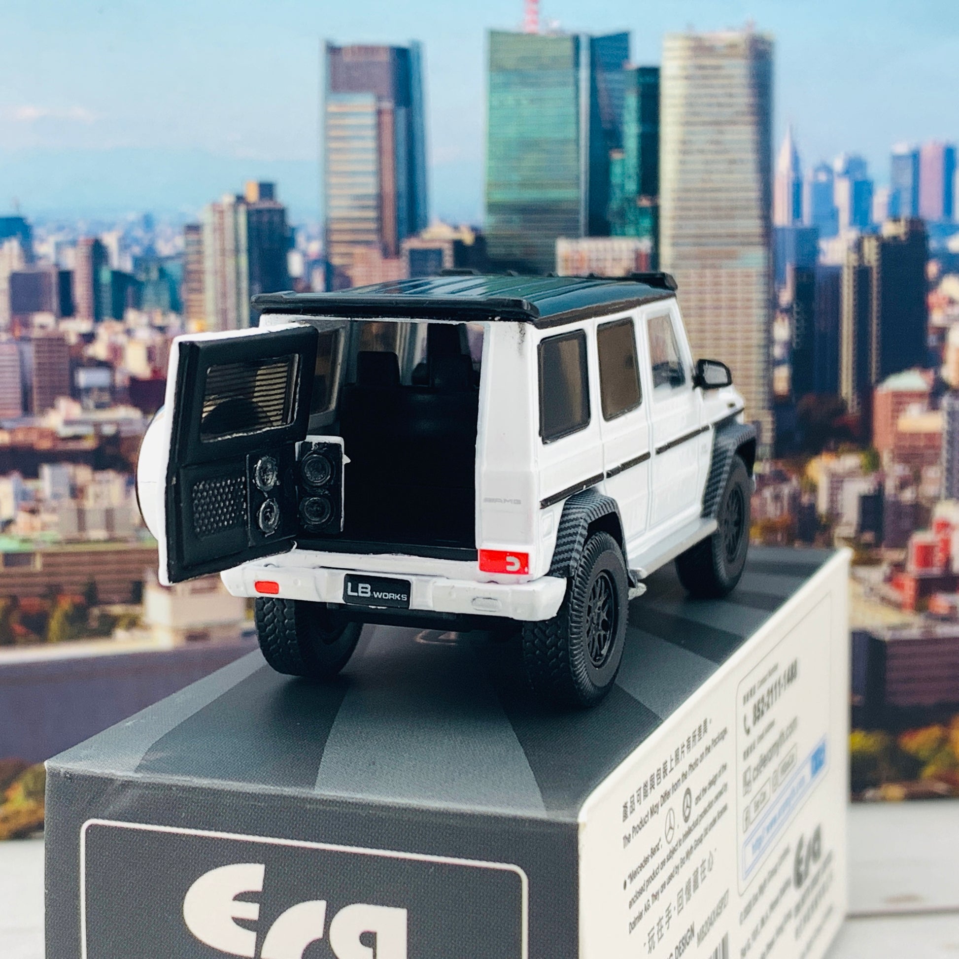 ERA CAR 1/64 LB WORKS Mercedes Benz AMG G63 White MB204X4SP27