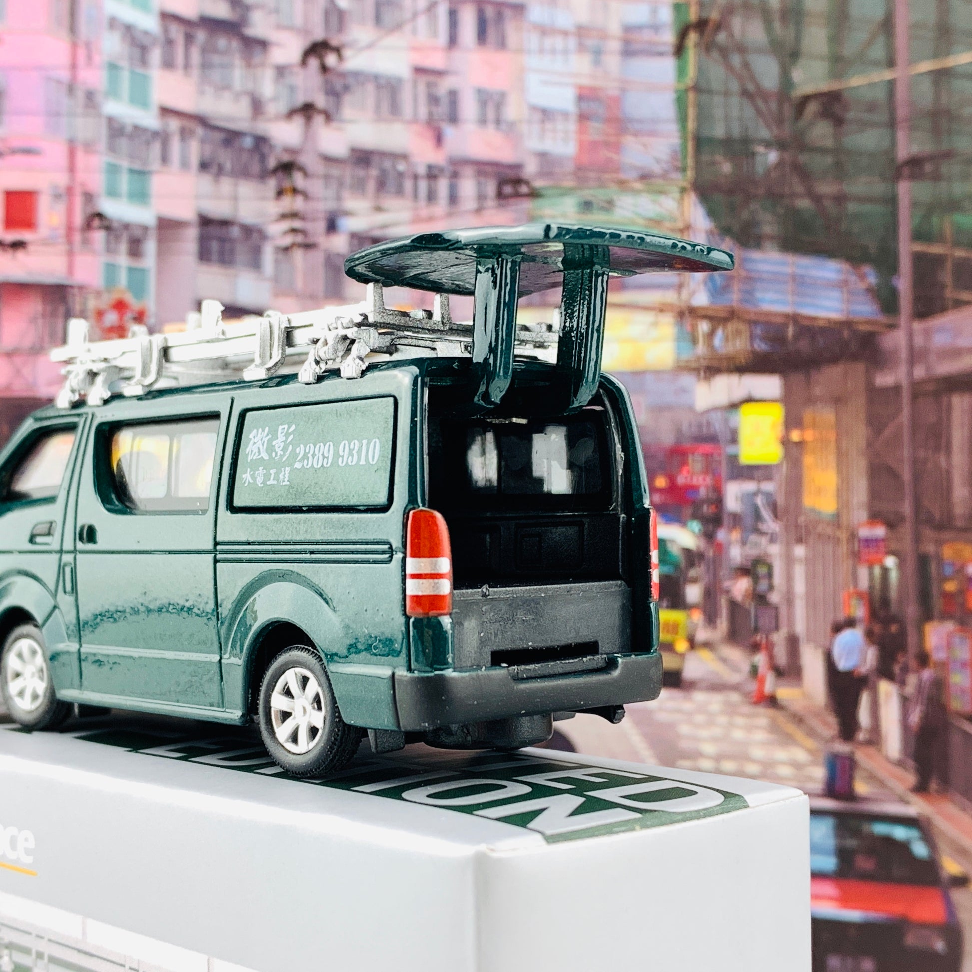 Tiny 微影 Toyota Hiace Show Special Edition 豐田 Hiace  暗綠色 展會限定 ATC64420