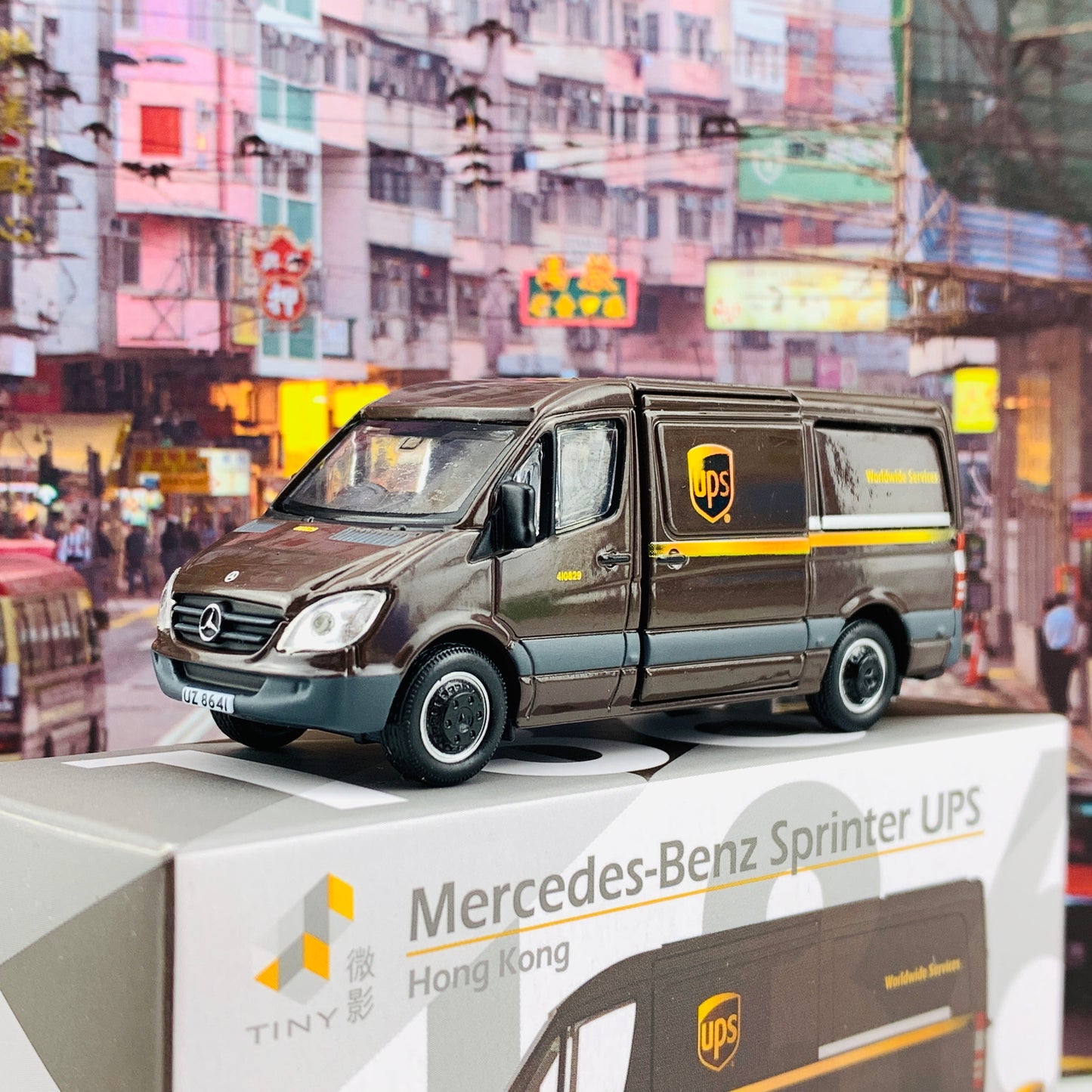 Tiny 微影 136 Mercedes-Benz Sprinter UPS ATC64370