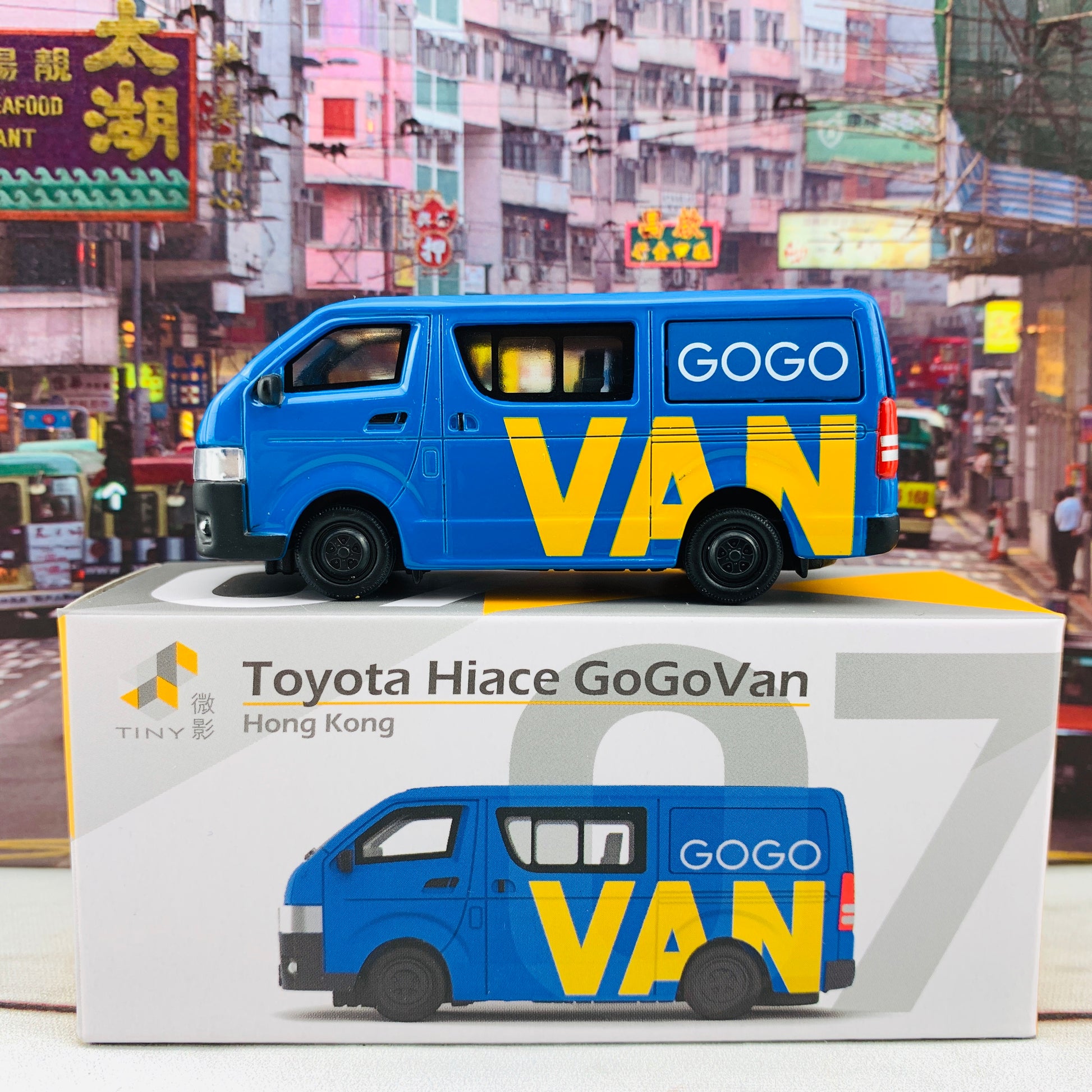Tiny 微影 07 Toyota Hiace GoGoVan (Black Wheel 黑轆) ATC64364